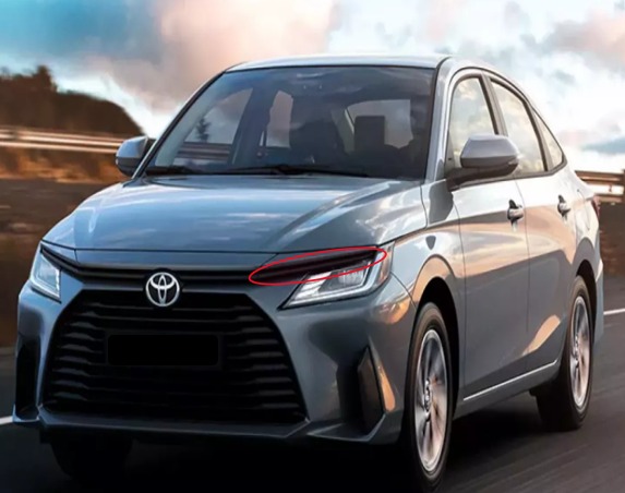 ديكور فوق الشمعة تويوتا يارس من 2023 الى 2026 يسار صغير