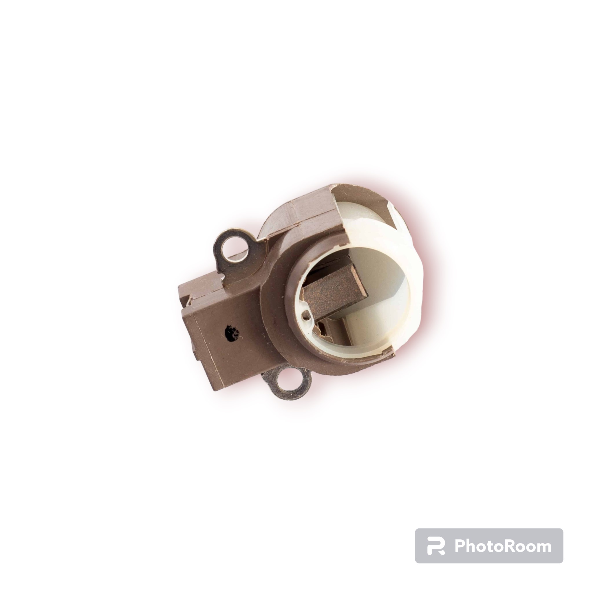 فحمة دينمو هايلكس 06ال015 انوفا اصلي