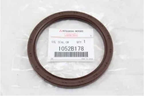 صوفة ماكينة خلفي باجيرو 2001 الى 2019 اصلي