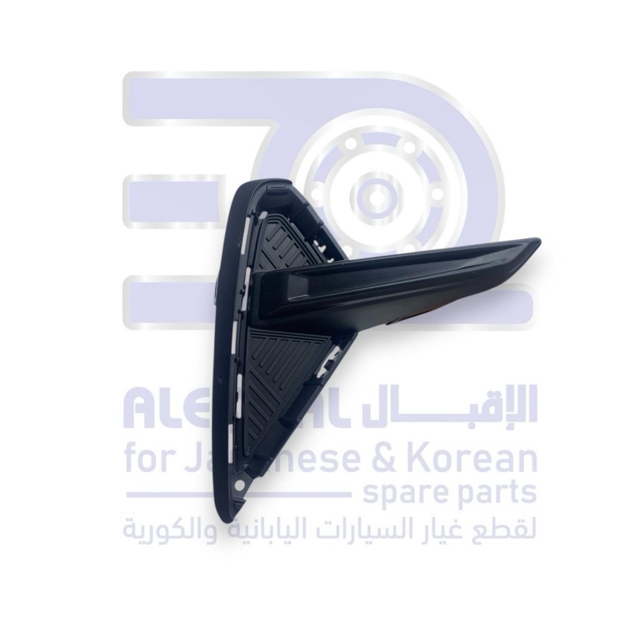 غطاء كشاف جيلي اميجراند من 2022 الى 2026 يمين